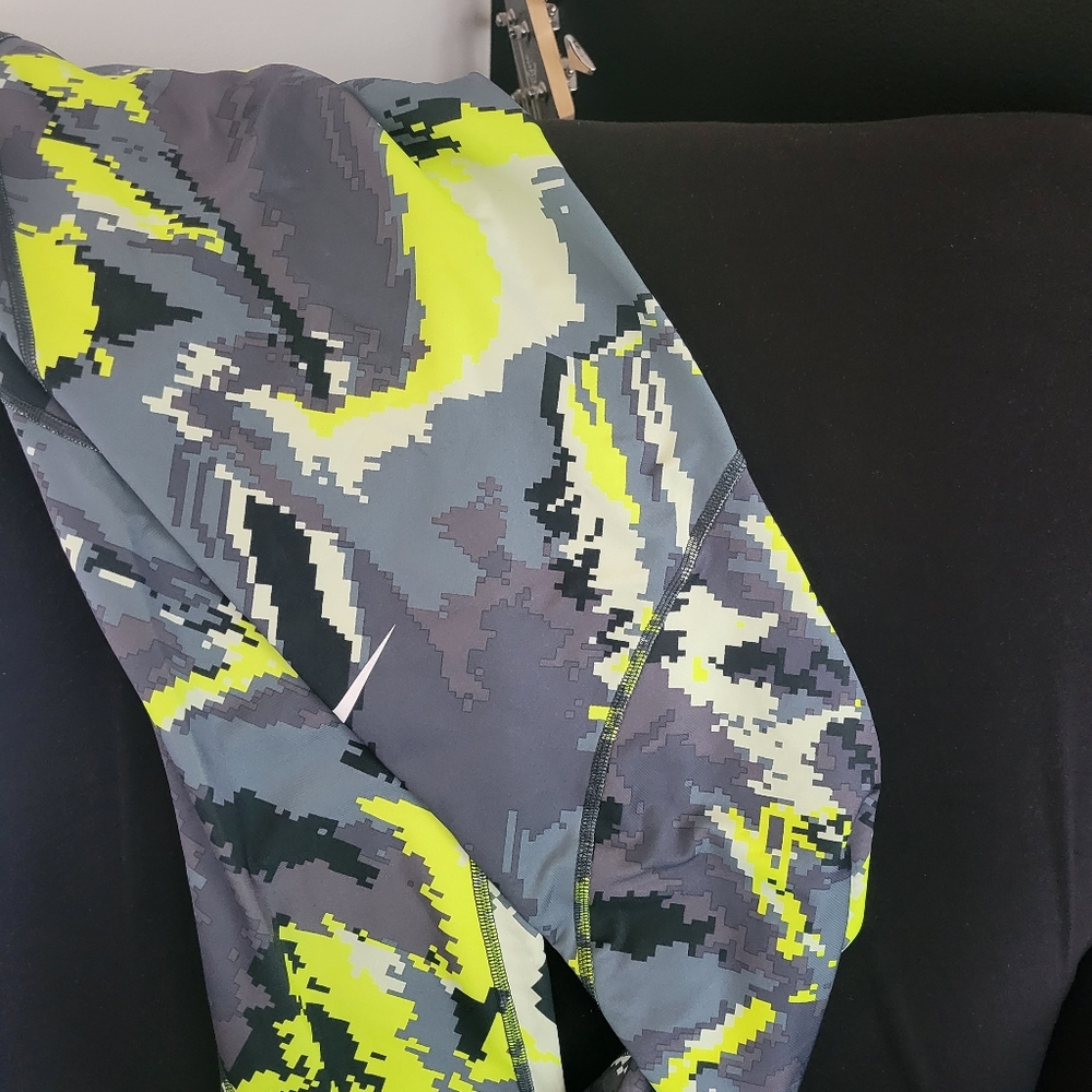 Nike cold weatherproof leggings